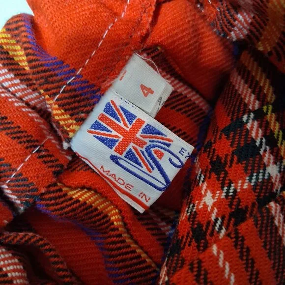 Smiths Bermuda Kilt Youth Size 4 Red Royal Stewart Tartan Traditional England - Picture 11 of 16